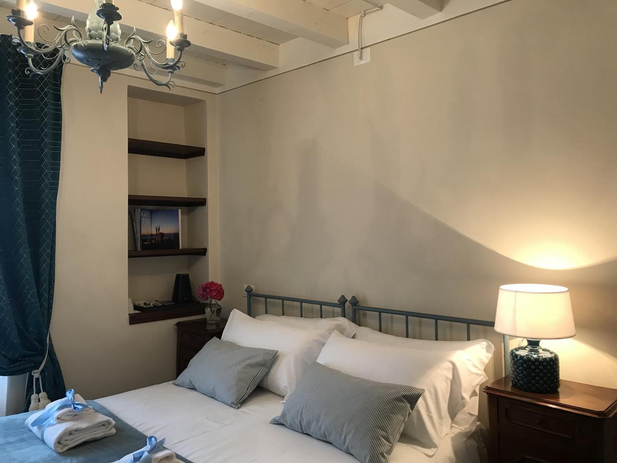 Il Giardino Segreto Panzió Iseo Szoba fotó